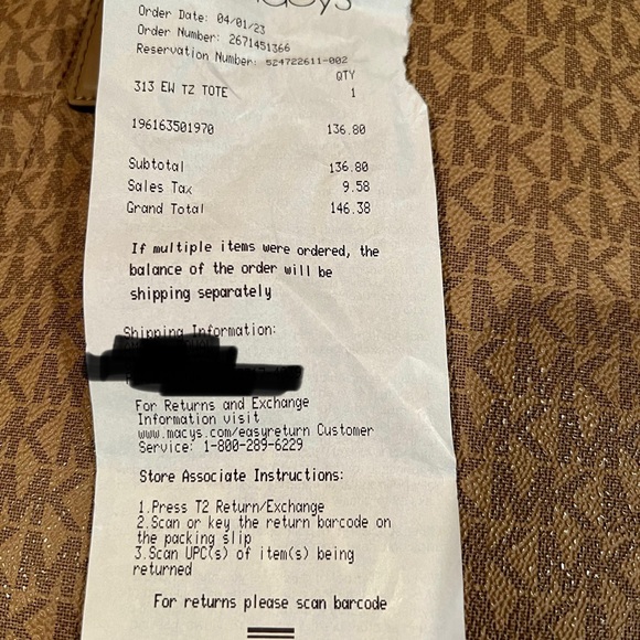 Michael Kors Jet Set Tote - Picture 6 of 9